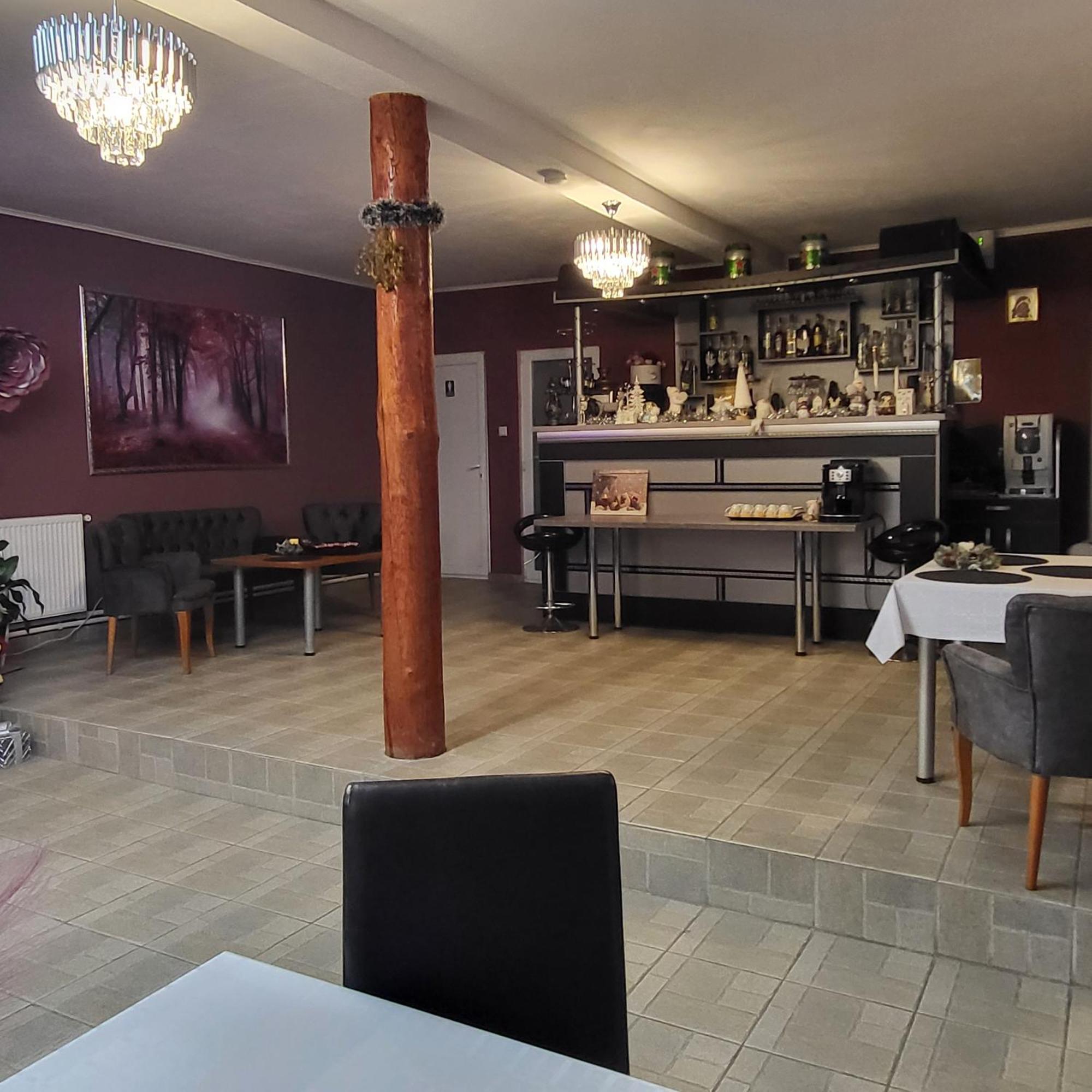 Hotel Dumbrava Ursului Zărneşti Exterior foto